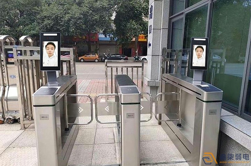 人脸识别门禁是怎么识别人脸图像的呢？
